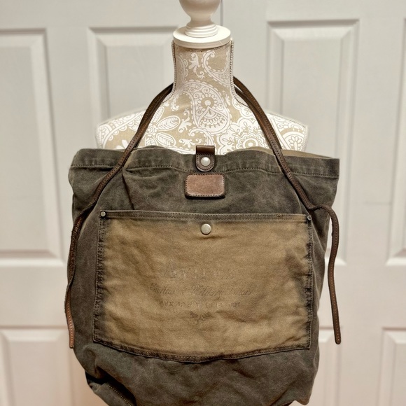 Durable Canvas tote 20"w 17" height - Picture 2 of 6